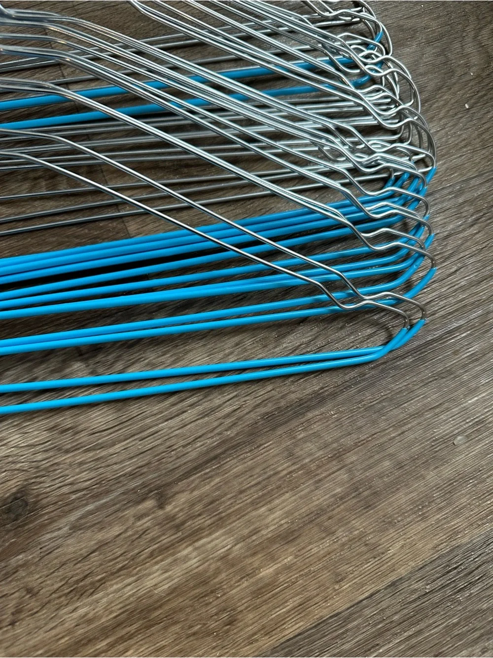 Vintage Blue Rubber Coated Wire Clothes Hangers Lot of 30 Metal Non- Slip